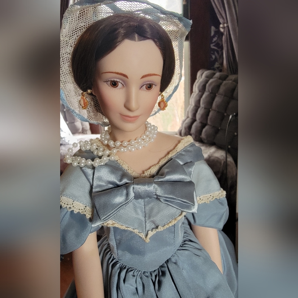 Melanie from Franklin Mint